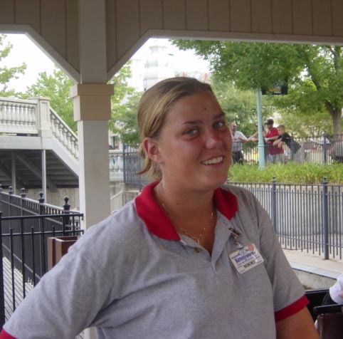 Nicole Rizzi - 2002 Assistant Manager