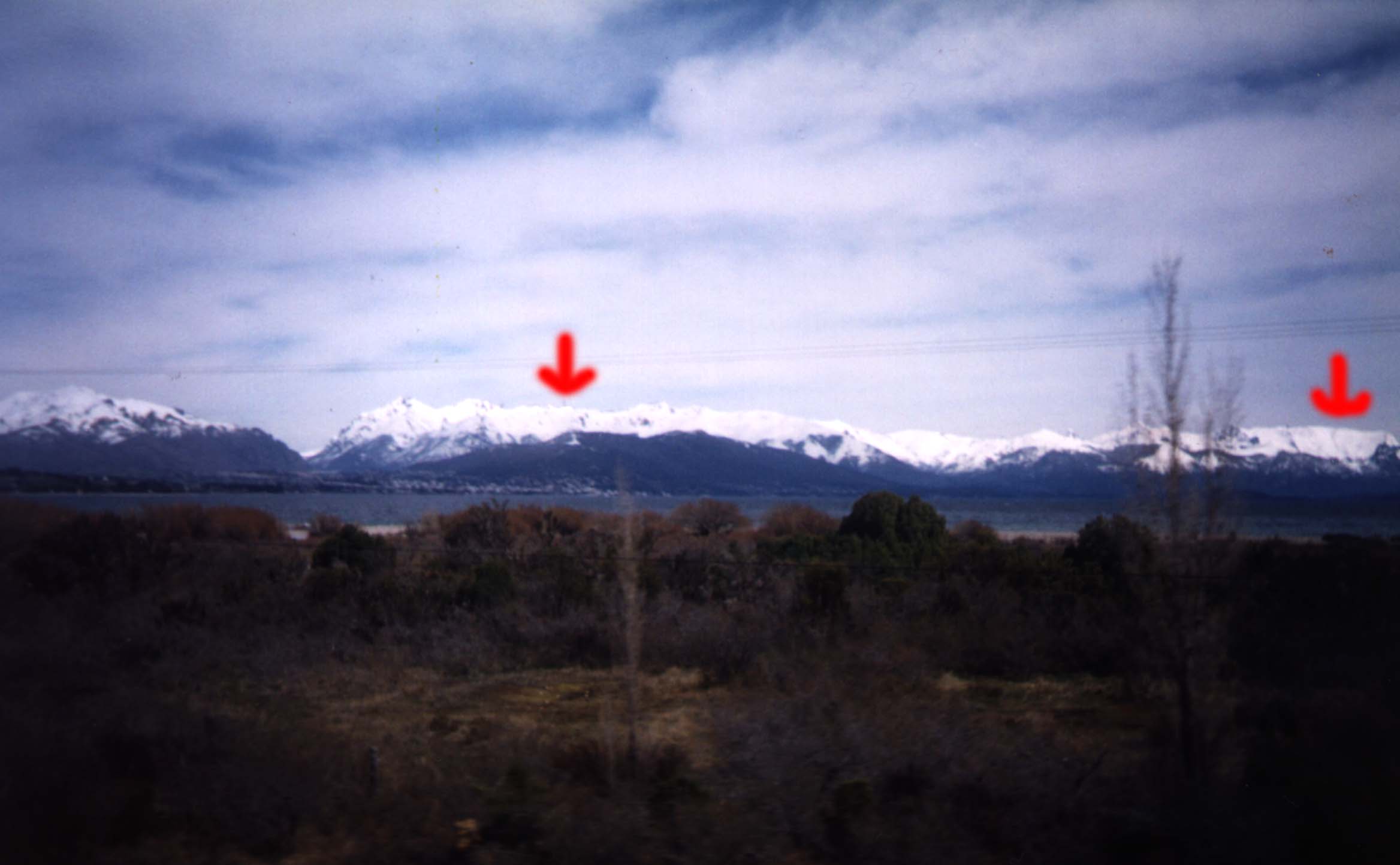 cerros.jpg (130433 bytes)