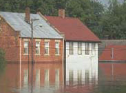 Flooding moves south with the crest.
