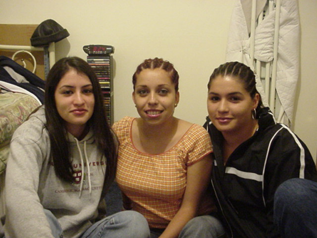 ooh noo, once again all family memb4ers SO dun look alike!