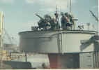 gun_tub_32.jpg (15352 bytes)