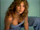 britney70.jpg (27754 bytes)