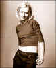christina-new2.jpg (19303 bytes)