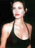 courteney29.jpg (21826 bytes)