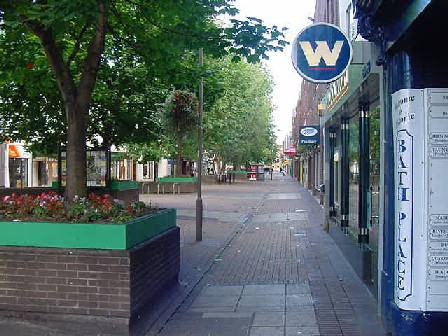 High Street - Click for larger image