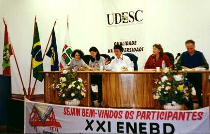 Mesa 1� dia de palestras