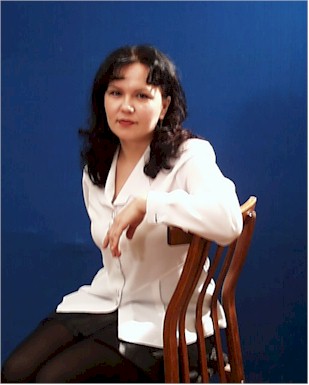 0052Natasha3.jpg (26865 bytes)