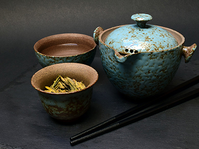 Tea Pot and Chopsticks