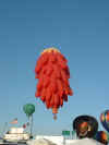 ChileBalloonLiftingOff.JPG (47855 bytes)