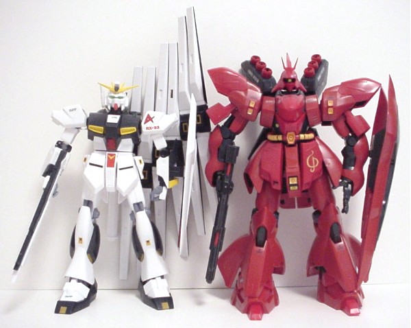 Nu Gundam and Sazabi