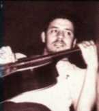 Cesar Vega/Guitarra
