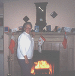 momxmas.gif (16556 bytes)