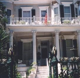 house.jpg (17064 bytes)