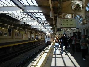 train.jpg (19538 bytes)