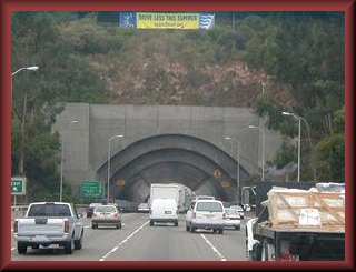 tunnel.jpg (21288 bytes)