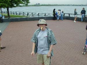 zach.jpg (14604 bytes)
