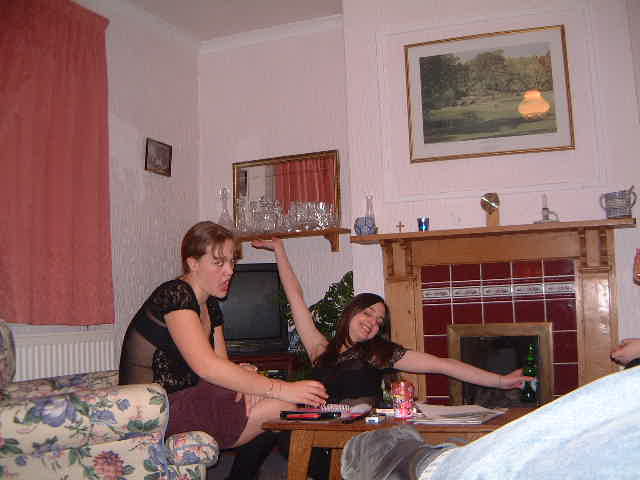 Alex Kaye, Kat Nicklin