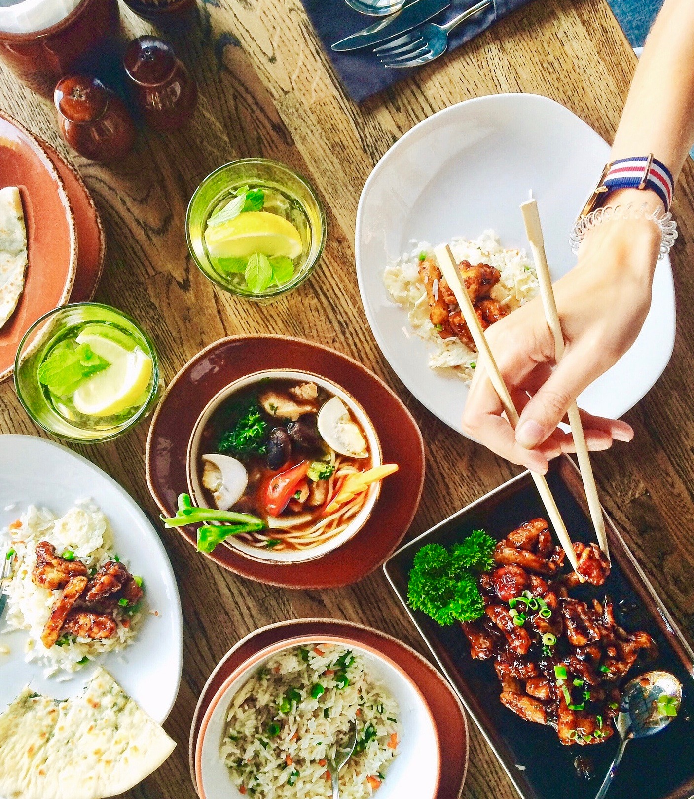 chinesefoodabovetableview