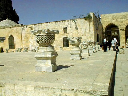 Courtyard by entrance