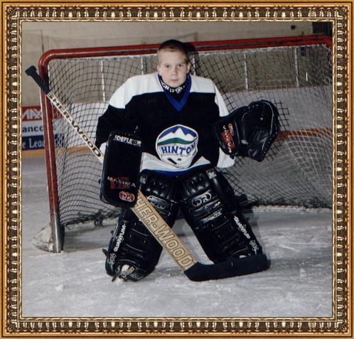 al_hockey.jpg (72471 bytes)