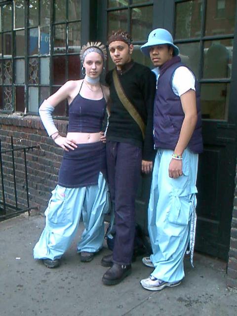 eLLe cEEz *n* j0sE b4 wHisTLE3