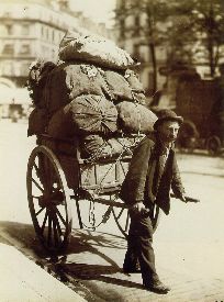 atget_ragpicker_paris