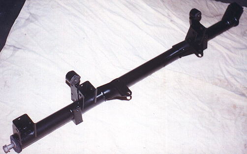 Querrohr welches den Hilfsrahmen bildet.