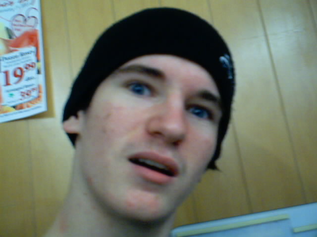 do i look like im on acid O.o [lol end]