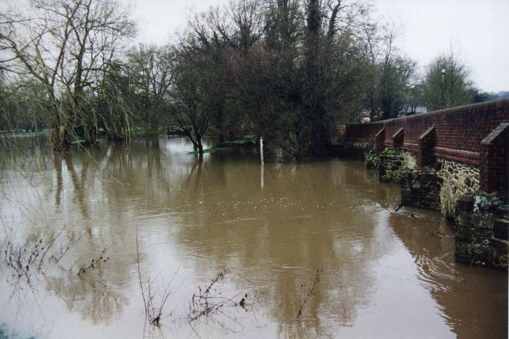 Elstead Bridge - March 2001