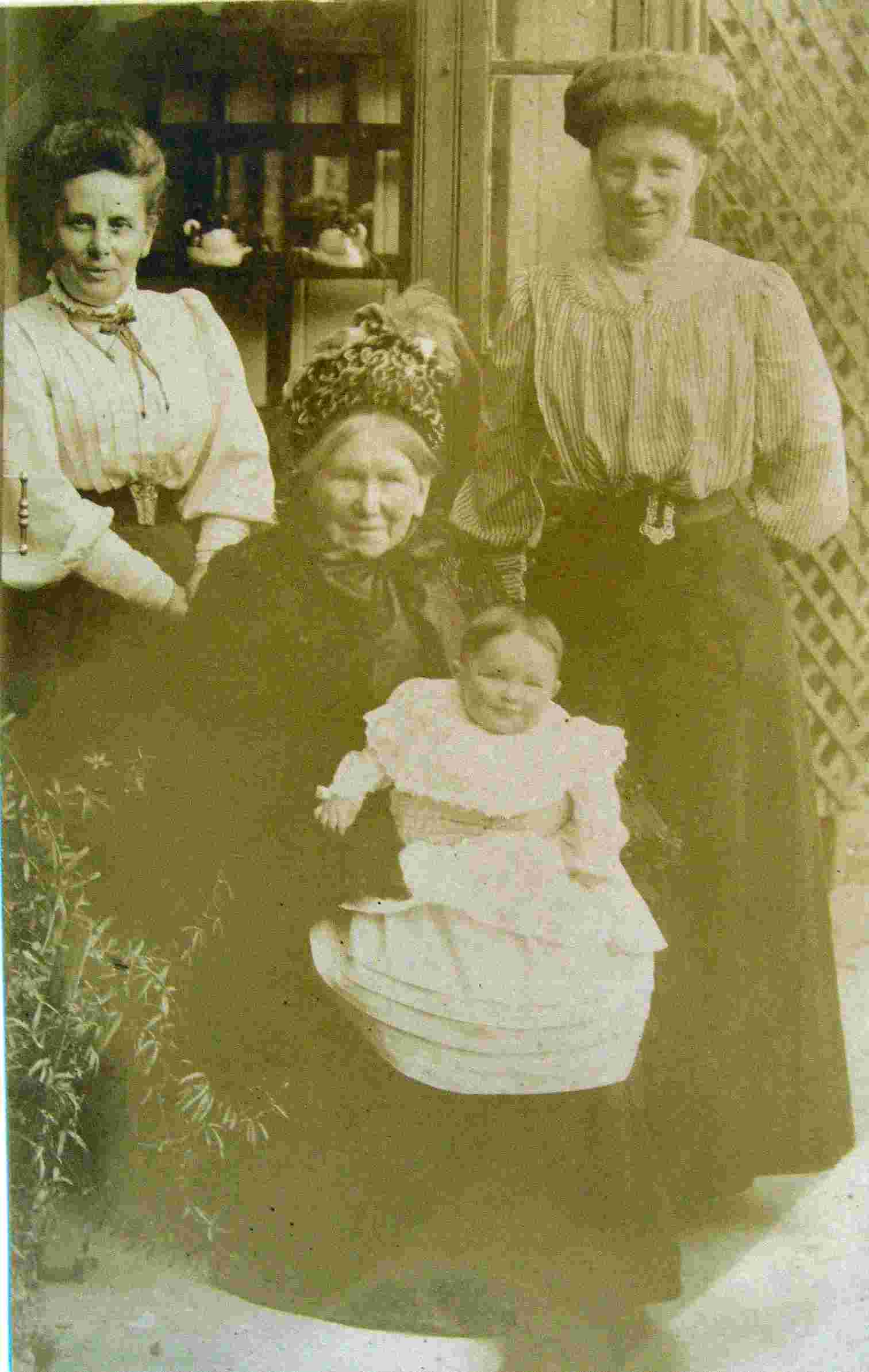 Eliza nee PROWSE with PILLAR relatives