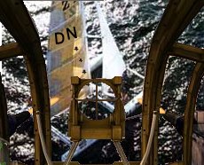 Bombardement du catamaran DN par l'Orni