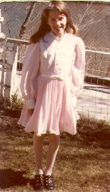 Jennifer's favorite pink dress. (39020 bytes)
