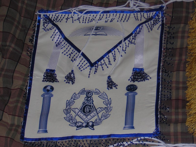 this would make a perfect gift for brothers or collectors alike