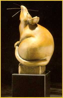 a rat statue