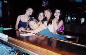 Me*Leny*Hang*Jessica*Jona