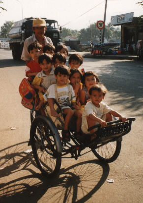 The school bus, Nha Trang