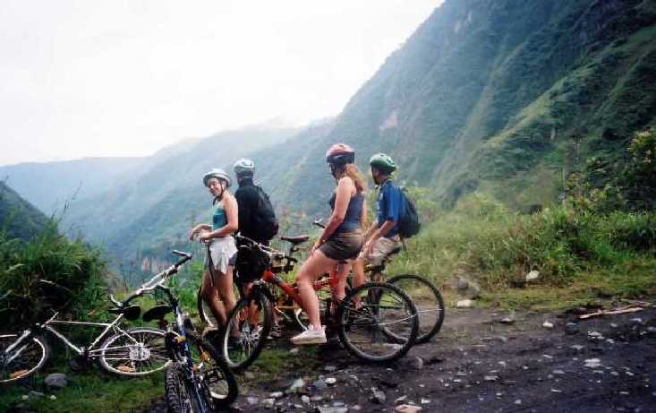 Wonderful scenery around Banos