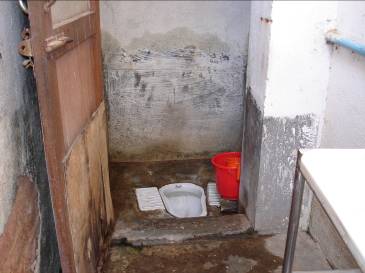 toilet1