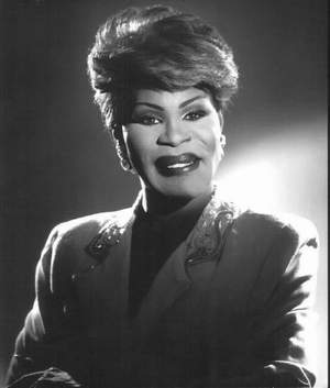IMAN as the illusion of Dionne Warwick