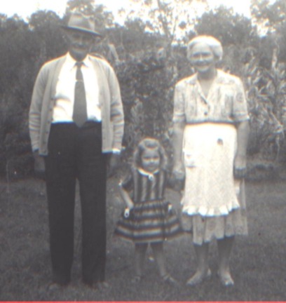 SeaberryWoods,SusanWoods,HattieRaines.jpg (39837 bytes)