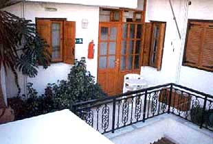 Rethymno Rooms to Rent Makri Steno