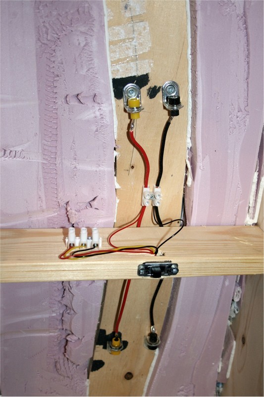 modul_16gr_wiring_closeup.jpg