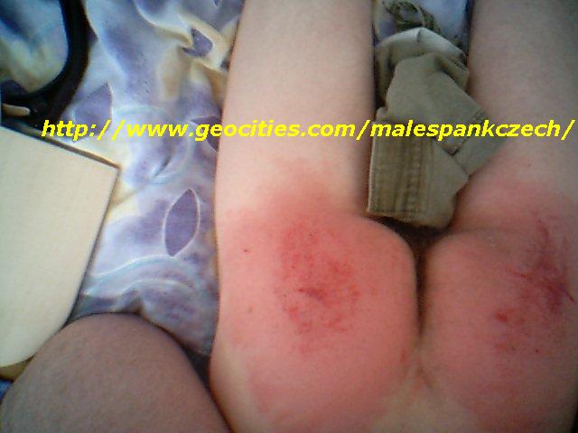 Roman Spanking 8/12