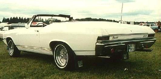 [Left rear view]
