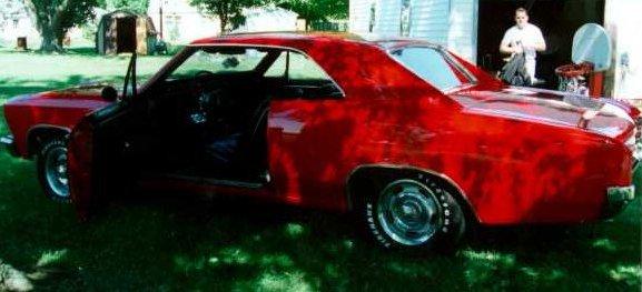 [Left side view with door open.] 