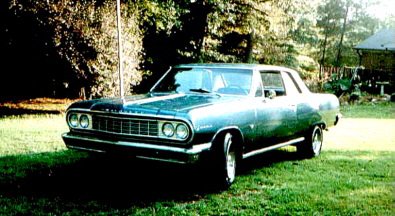 [Left front view]