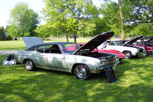 [Right front view]