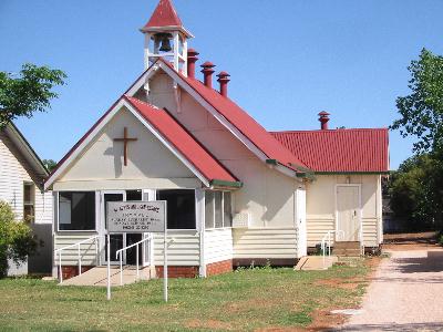 St Luke's church, Irymple before the new porch was built