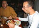 kurt_eating_piggy_style010104_t.jpg (4680 bytes)