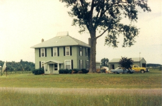 1985 southeast side from across the street